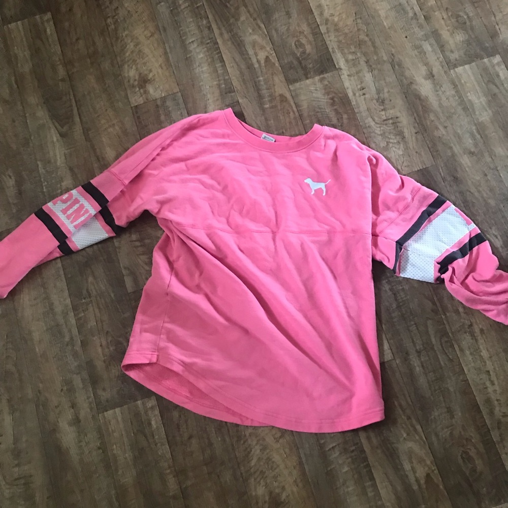 Vs pink crew shirt large